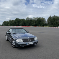 MERCEDES-BENZ 500SL Cabriolet 1993 à Paris (443) MERCEDES-BENZ 500SL Cabriolet 1993 à Paris (443)